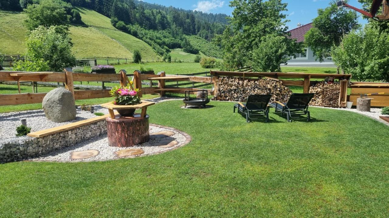 Amadehaus Hotell Pruggern Eksteriør bilde
